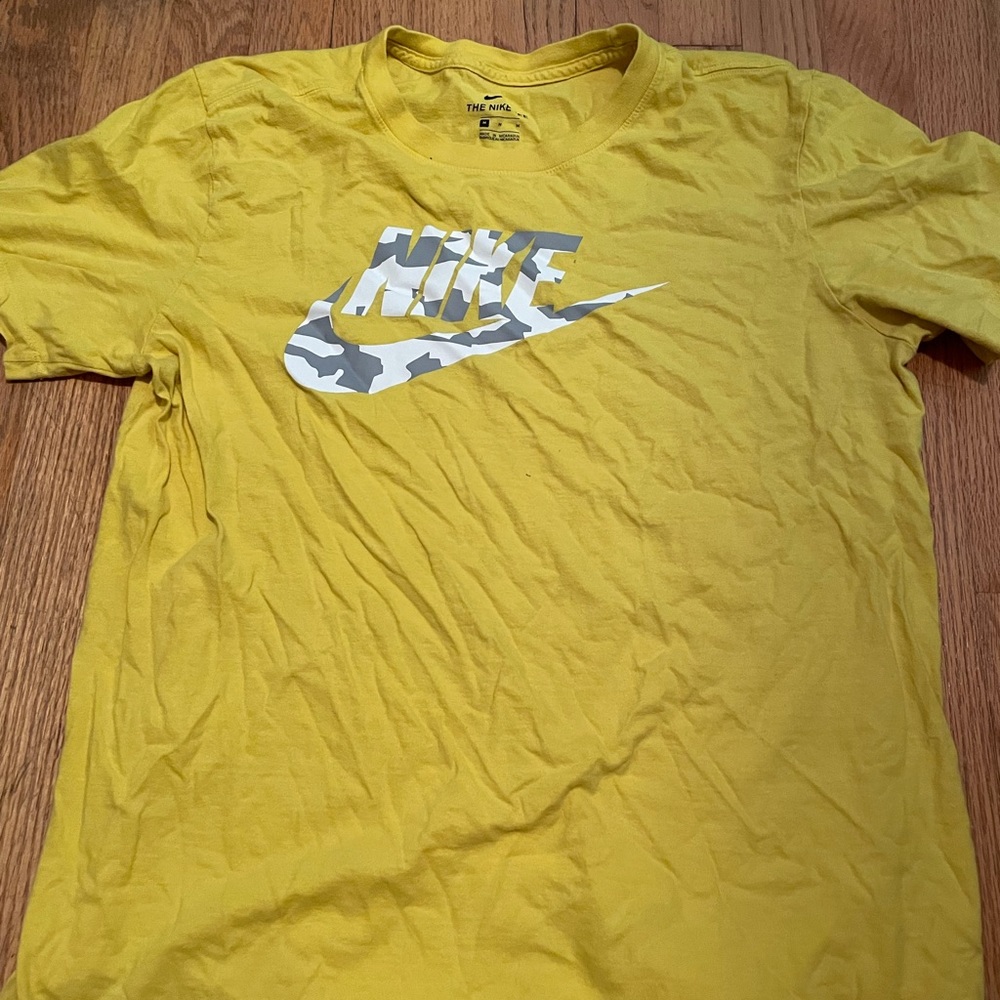 Nike shirt , medium